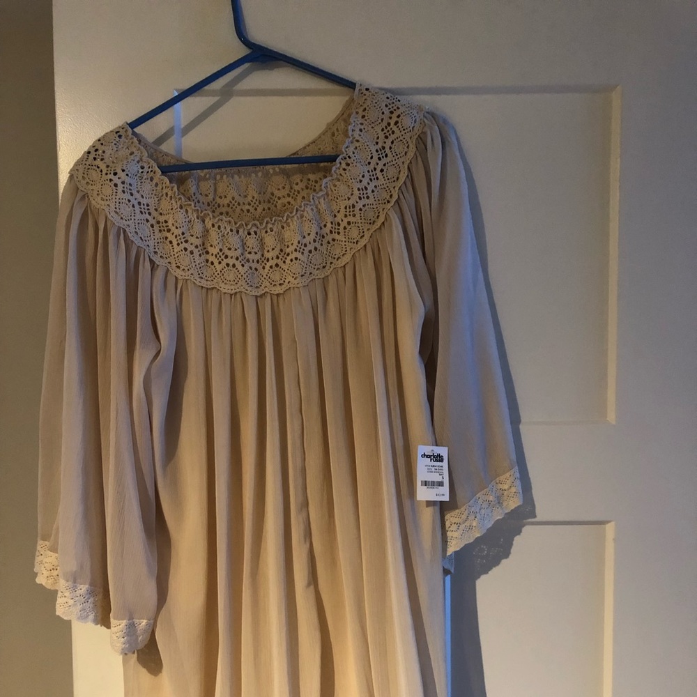 Lace detail dress